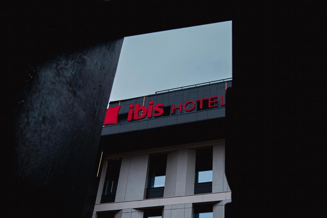 Ibis Lviv Center Hotel Exterior photo